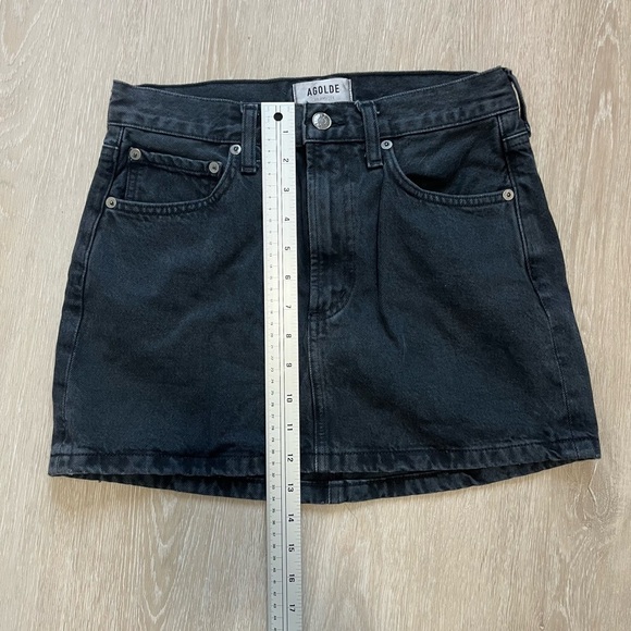 Agolde Liv Black Denim Mini Skirt - Picture 4 of 11